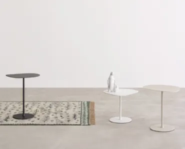 Tavolino Mixit in laccato di Desalto