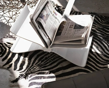 Contenitore portariviste Front Page in policarbonato Kartell