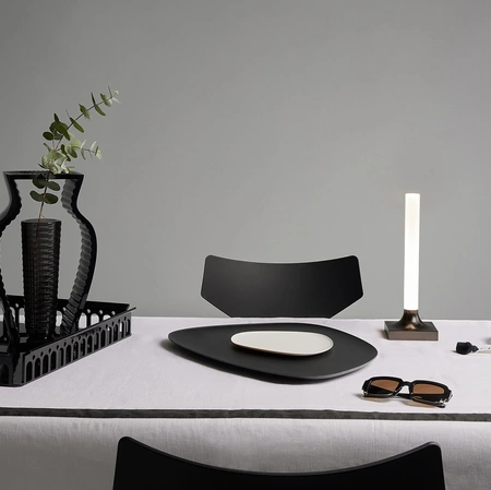 Vaso di design in plexiglas I Shine di Kartell