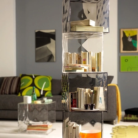 Cubo Contenitore impilabile in plexiglas colorato e trasparente Optic di Kartell