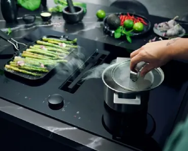 Cappa integrata nel piano cottura di NEFF