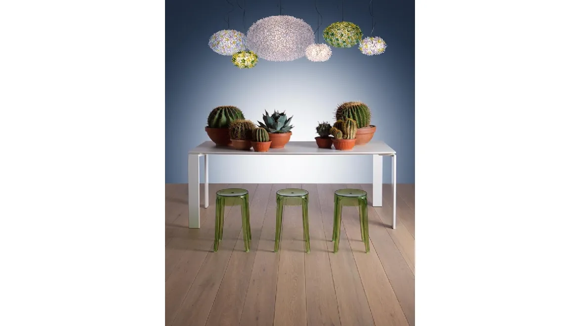 Lampada a sospensione tonda Bloom di Kartell