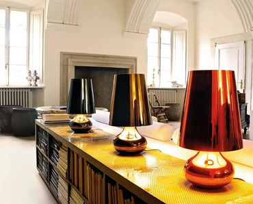 Lampada da tavolo Cindy in plastica ABS di Kartell