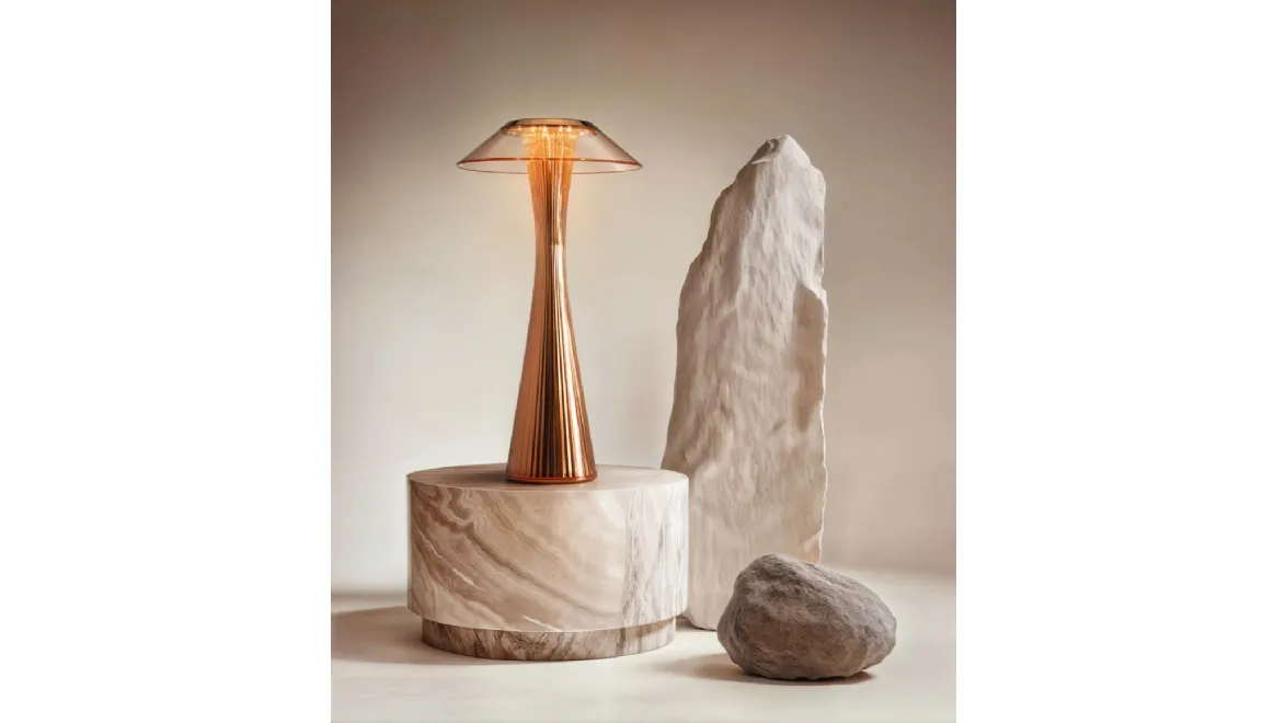 Lampada da tavolo Space di Kartell