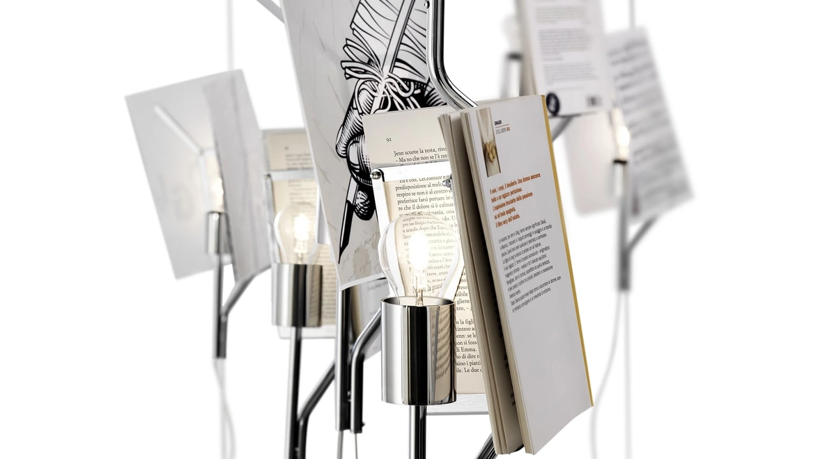 Lampada da terra con libro paralume Once upon a light di Moog