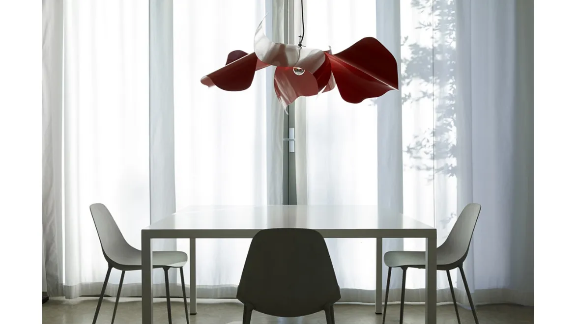 Lampada rossa sospesa Papavero Raggiante di Opinion Ciatti