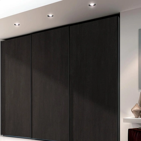 Armadio Anta Scorrevole in melaminico Rovere grafite 29D di Ferrimobili