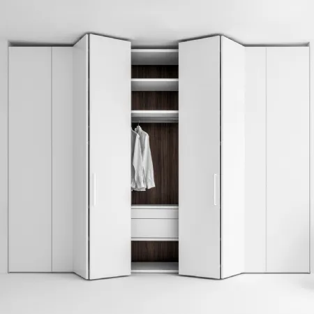 Armadio Freedhome con ante a libro in laccato opaco Apertura Totale di Caccaro