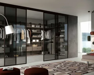 Cabina Armadio con ante scorrevoli in vetro fumé Archimede finitura Olmo Urbano di Spagnol Mobili