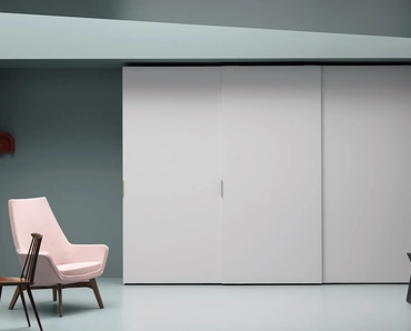 Armadio con ante scorrevoli Aria Simple di Kristalia