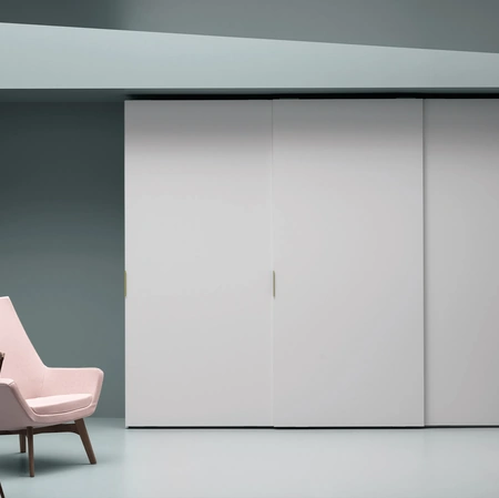 Armadio con ante scorrevoli Aria Simple di Kristalia