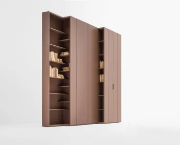 Armadio con ante battenti Freedhome in laccato opaco Cambio di Profondità di Caccaro