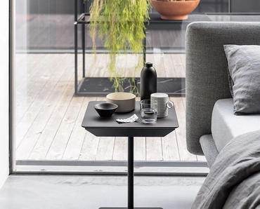 Comodino Tag in laminato di Kristalia