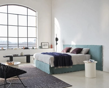 Letto imbottito Easy di Gervasoni