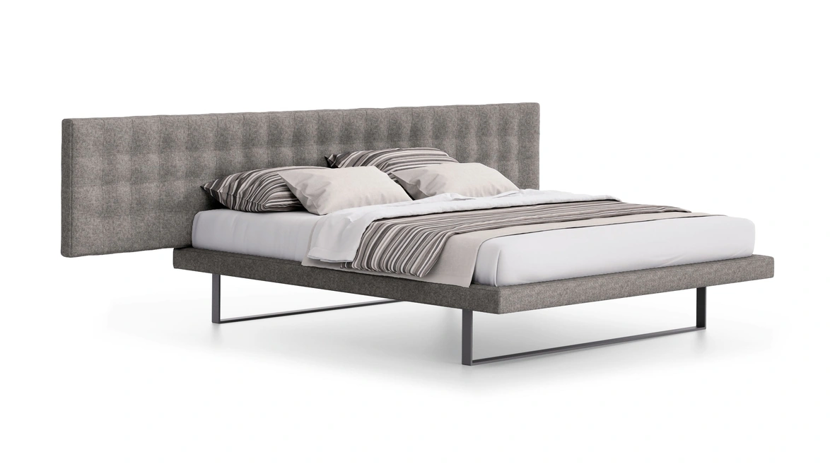 Letto Maya con testiera imbottita di Spagnol Mobili