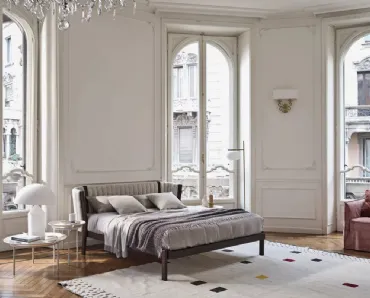 Letto con testiera imbottita Yelek 80 di Gervasoni