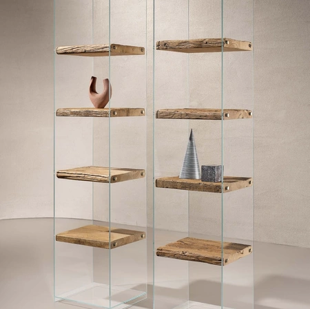 Libreria Frost con struttura in vetro trasparente e ripiani in legno Secolare naturale di Nature Design