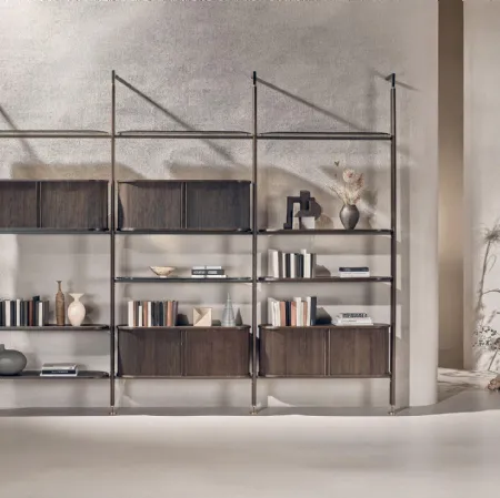 Libreria Stem in legno e metallo con mensole in vetro di Nature Design