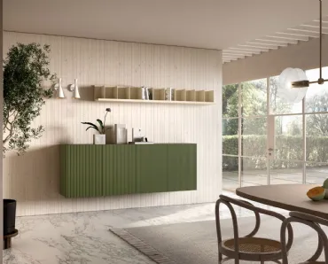 Madia Aero sospesa in laccato opaco finitura Velvet Verde con motivo plissettato di Capo d'Opera