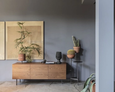 Madia in legno con supporti in metallo Ikebana di Mogg