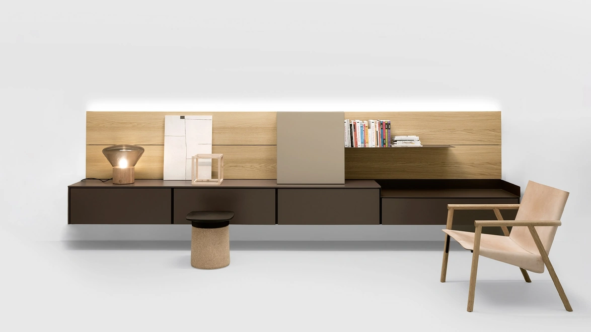 Mobile Porta Tv Avenue System Suspended di Kristalia