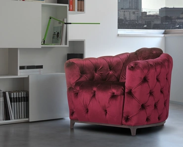 Poltroncina in microfibra lavorazione capitonné Deliziante di Calia