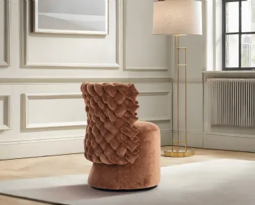 Poltroncina in tessuto Giuggiola di Calia