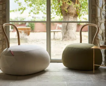 Poltroncine in tessuto e legno Yum Yum di Opinion Ciatti