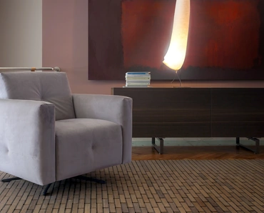 Poltroncina in pelle Nicolas di Calia