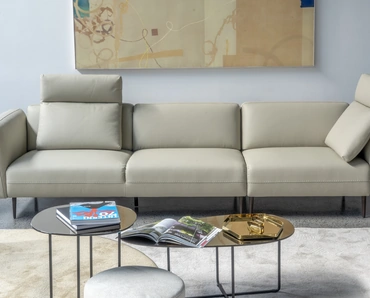 Divano lineare in pelle 4U di Calia