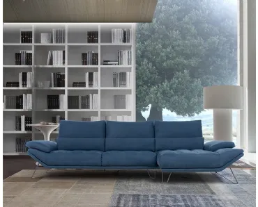 Divano in microfibra con penisola Fly 2|0 di Calia