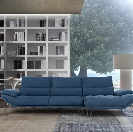 Divano in microfibra con penisola Fly 2|0 di Calia