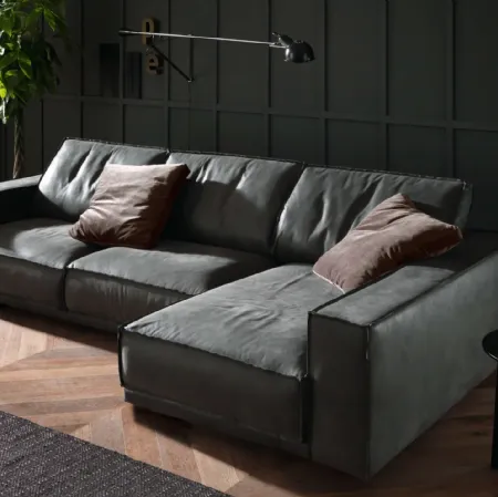 Divano in pelle con penisola Rafael New di Valentini