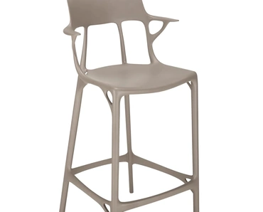 Sgabello AI Stool di Kartell