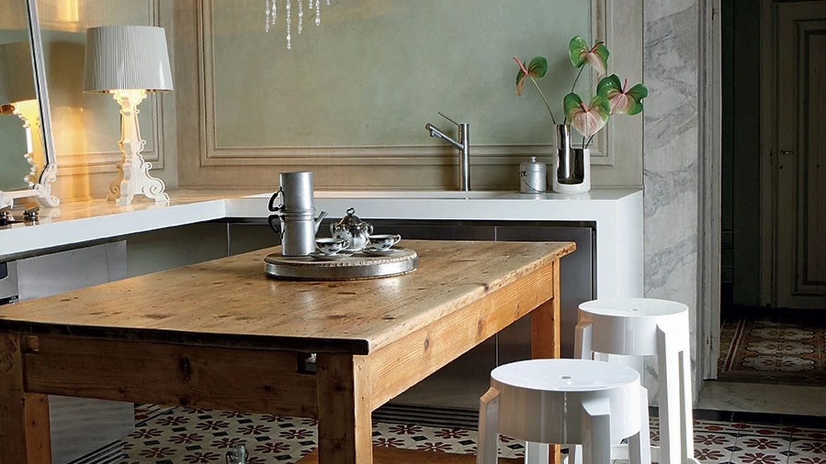 Sgabello Charles Ghost Stool di Kartell