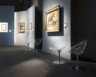 Sedia Eroisi di Kartell