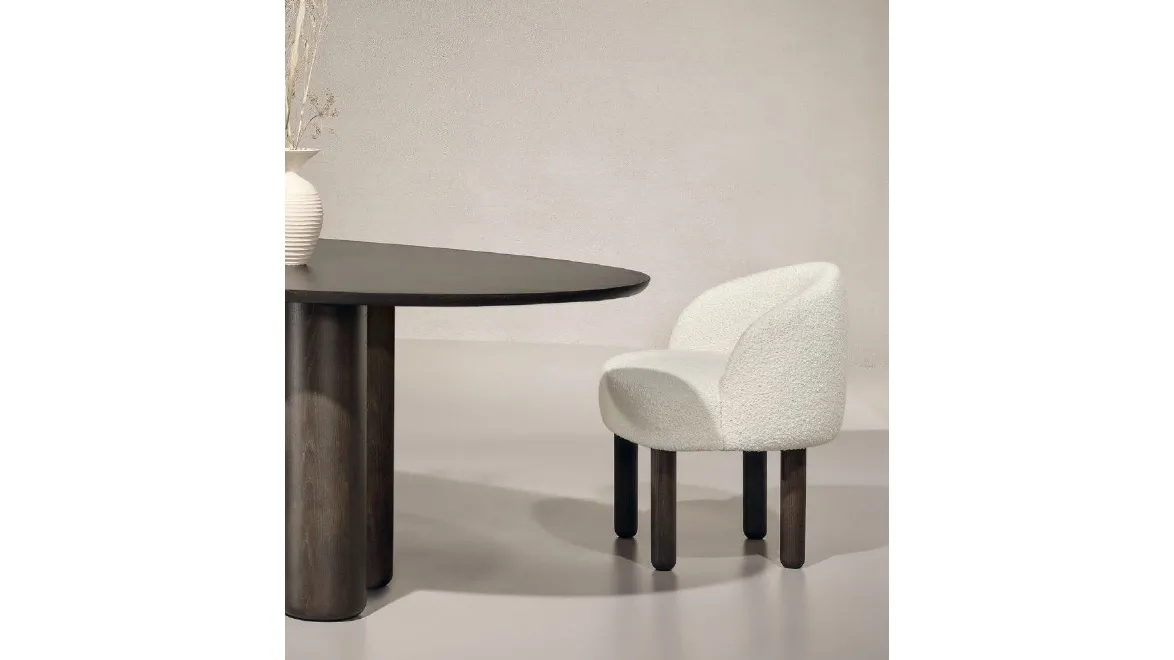 Sedia in tessuto con gambe in frassino Pebble di Nature Design