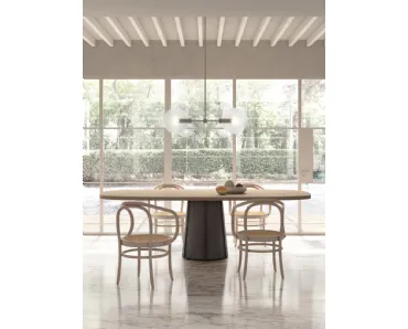 Tavolo Deville con piano in Rovere massello e base in cemento di Capo d'Opera