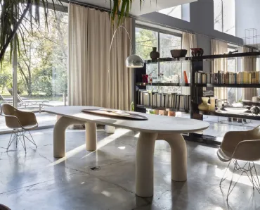 Tavolo di design Elephante di Mogg