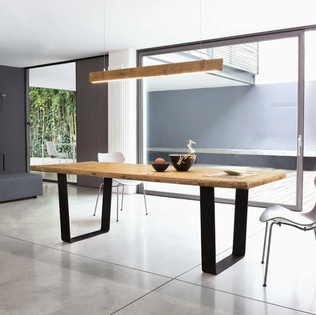 Tavolo Gate con top in legno secolare naturale e base in metallo di Nature Design