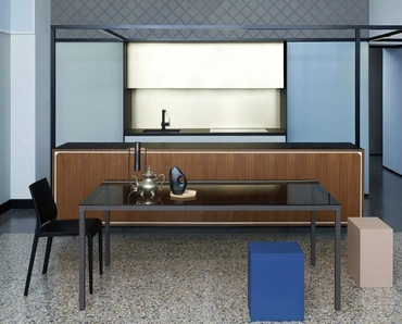 Tavolo Helsinki 30 in vetro di Desalto