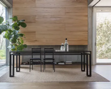 Tavolo in cristallo con struttura in metallo Hotline di Mogg