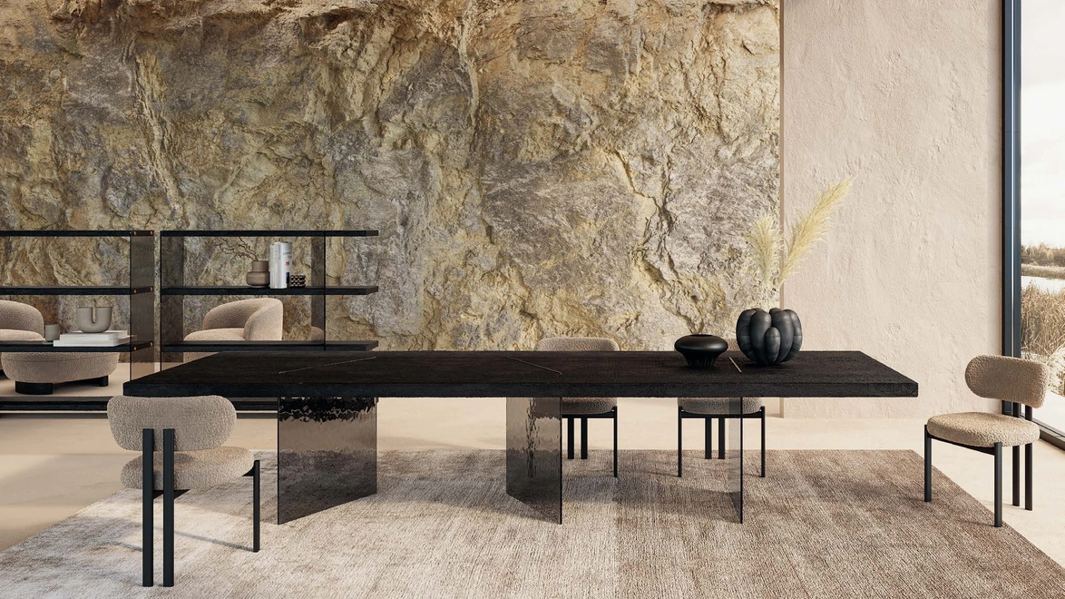 Tavolo Harvest Murano con top in frassino nero e base in vetro di Nature Design