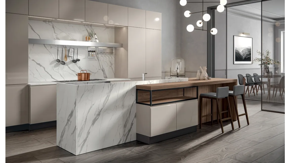 Cucina Moderna con isola Era con isola in PVC laccato lucido di Home Cucine