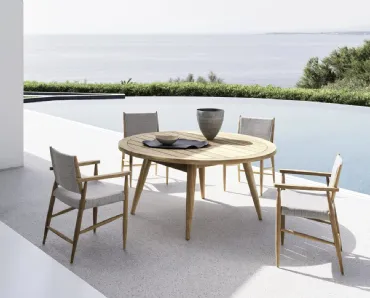 Tavolo rotondo Eidos in teak di Gervasoni