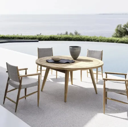 Tavolo rotondo Eidos in teak di Gervasoni
