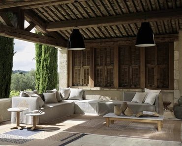 Divano Ghost Out di Gervasoni